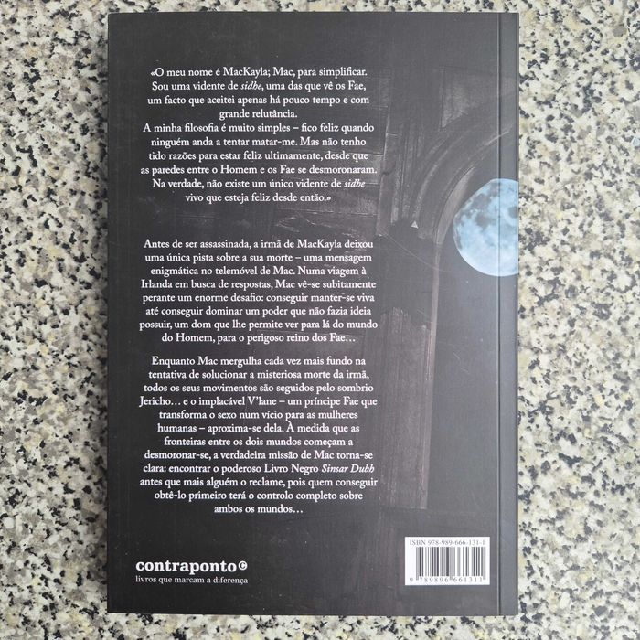 Livro totalmente Novo "Anoitecer - Darkfever" de Karen Marie Morning