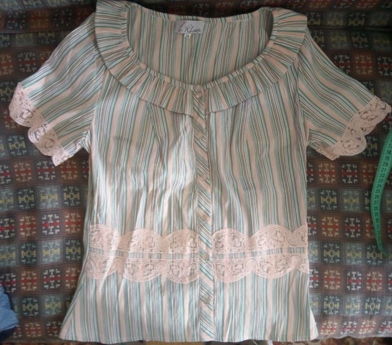 Блузка с необичним окрасом