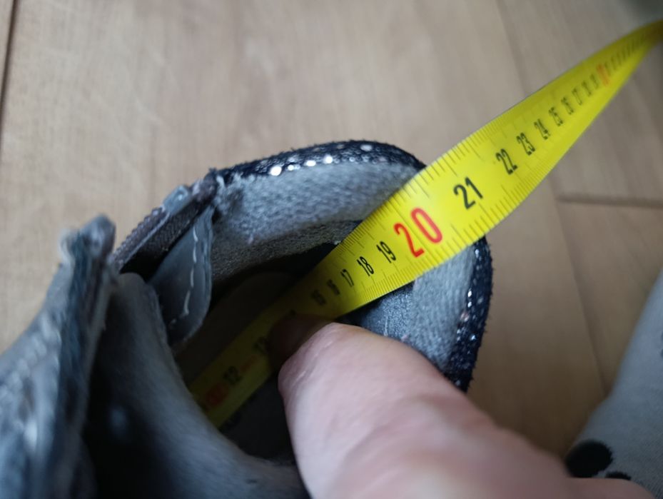 Półbuty szare rozm. 24