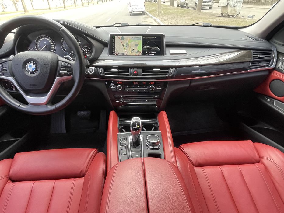 Продам Официальный автомобиль BMW X 6 X-Drive. 2117 гв