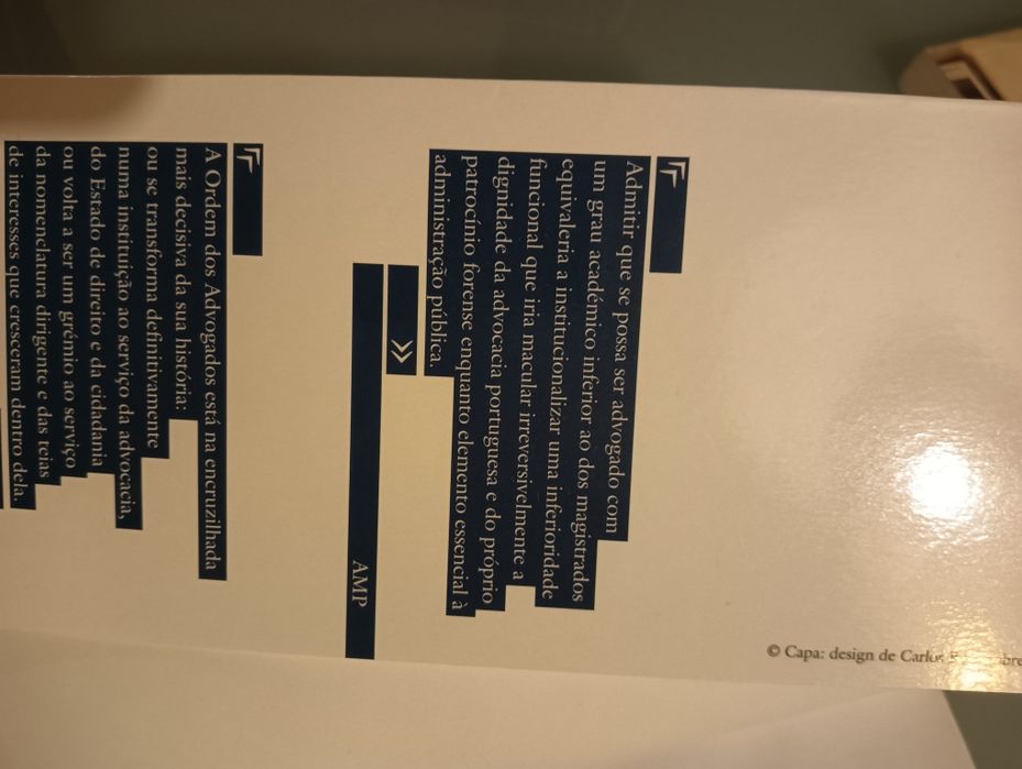 Um Combate Desigual	António Marinho e Pinto		Como novo!*