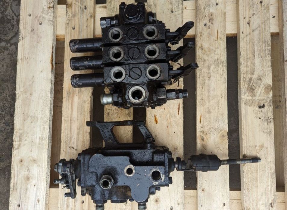 Розподільник  МТЗ  р80 нш32 Кришка РП70 МС 70 RP70 МТЗ 892 1025 СЕКЦІЯ