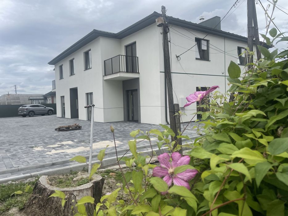 Однокімнатна Кватрира в Нобудові. Центр!