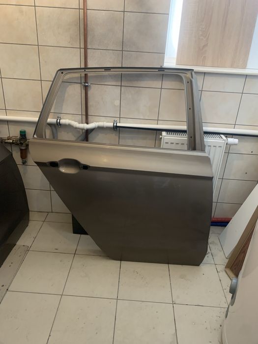 Volkswagen Touran III drzwi prawe