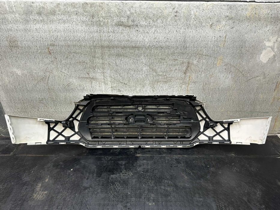 Grelha frontal/ para choques Ford Transit (2018)