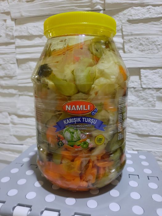 Pikle kiszone (sałatka), Karisik Tursu, TURECKIE