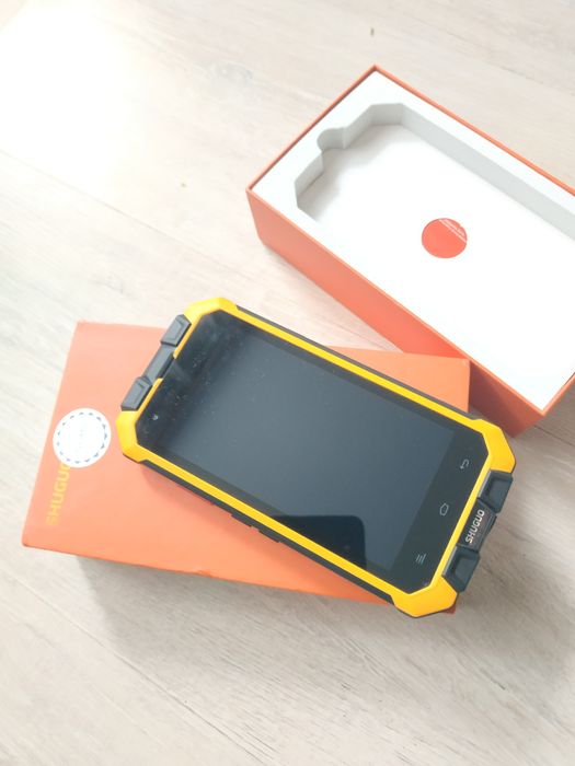 Не включається Захищений Смартфон телефон противоударный