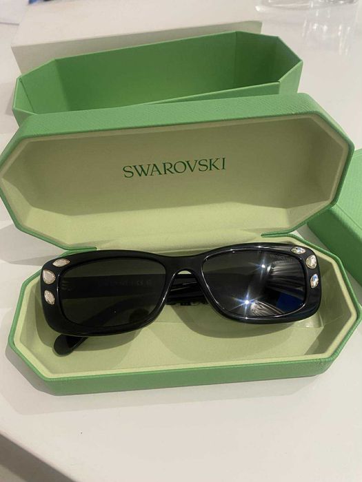nowe oryginalne Okulary przeciwsłoneczne czarne Swarovski prostokątne