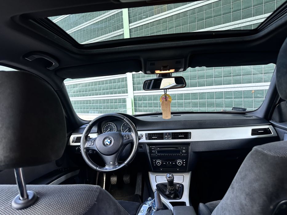 Bmw e90 2.0d 163KM M-Pakiet , kolo 19 cali bi xneon, szyberdach