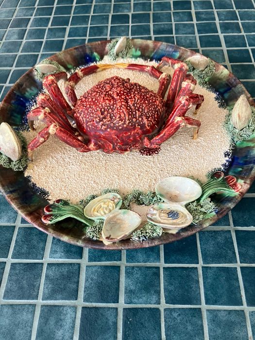 Pratos decorativos em cerâmica - Caranquejo e Lagosta. Caldas da Rainha (A.F.Reis)