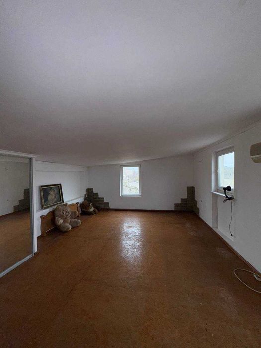 Продам БУДИНОК на Слободці!