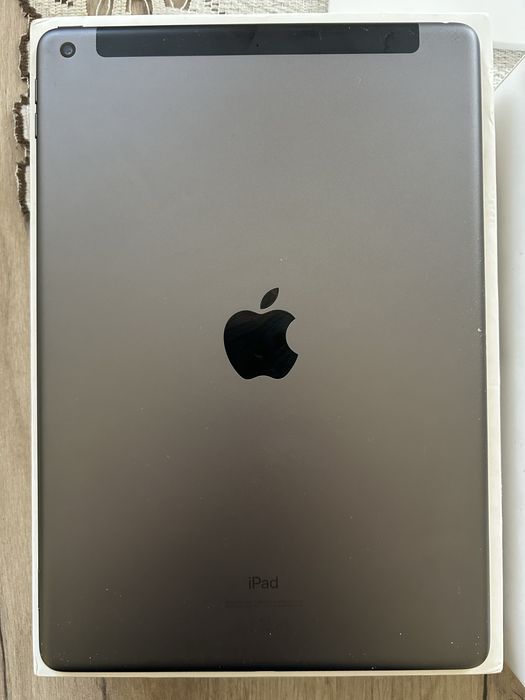 Apple Ipad 8 generacji Cellular (na kattę SIM) Bateria 100%