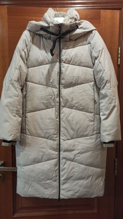 Пуховик с капюшоном