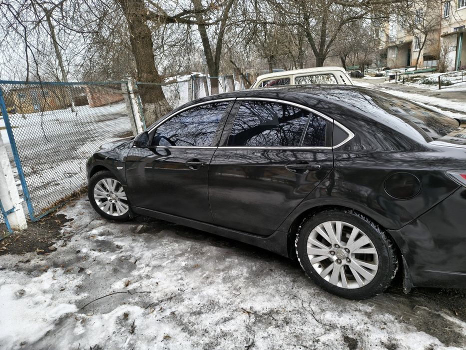 Автомобіль Мазда 6