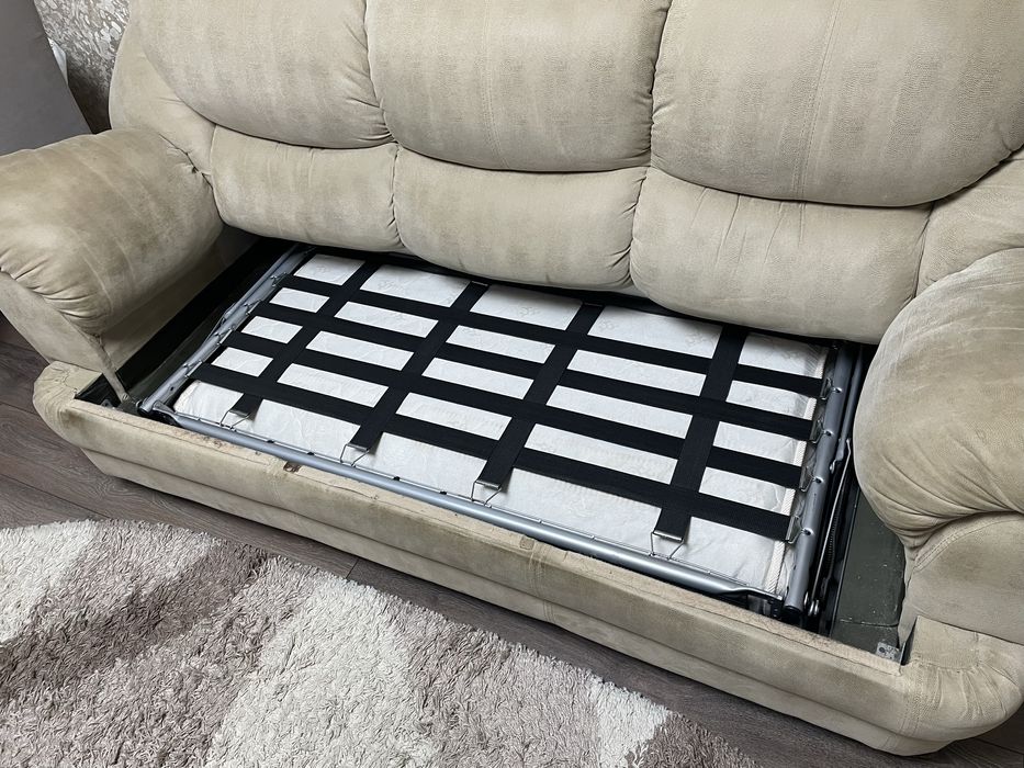 Меблі у вітальню