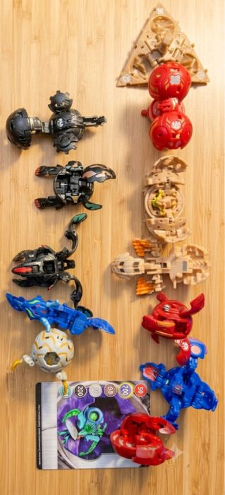 Zestaw figurek bakugan