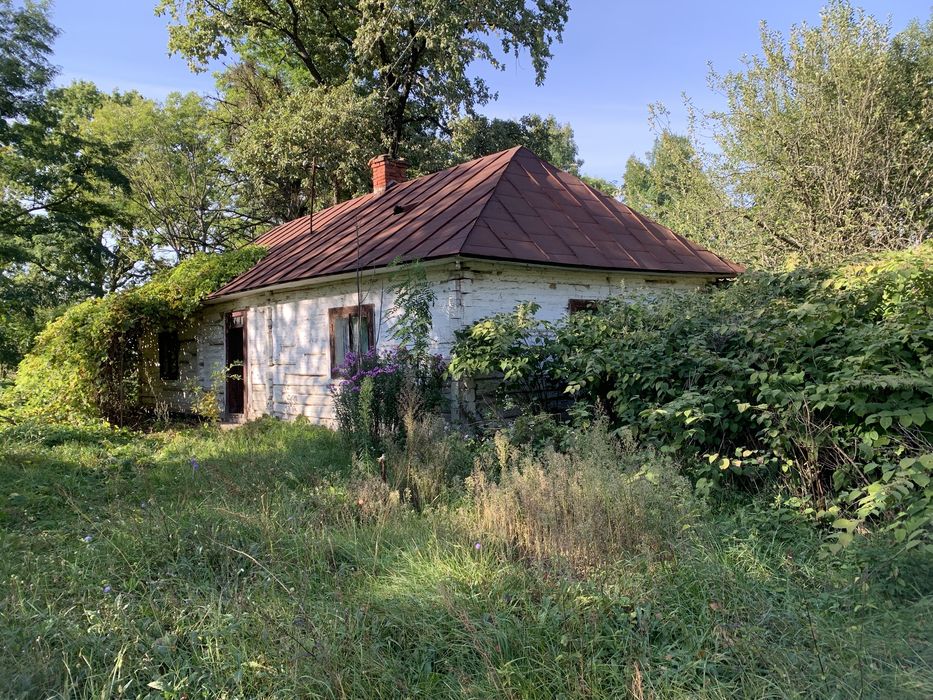 Продам земельні ділянки з будинком