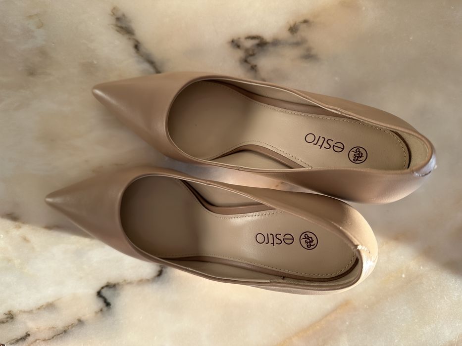 Туфли Estro нюд, 39 (маломерят на 38), каблук ~10 см, состояние новых