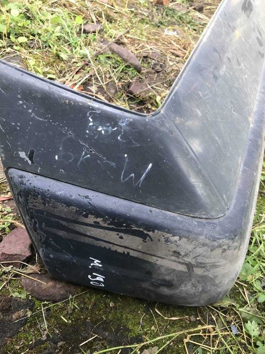 Бампер задній задний Mercedes 190 W201 1987 Мерседес 2018850505