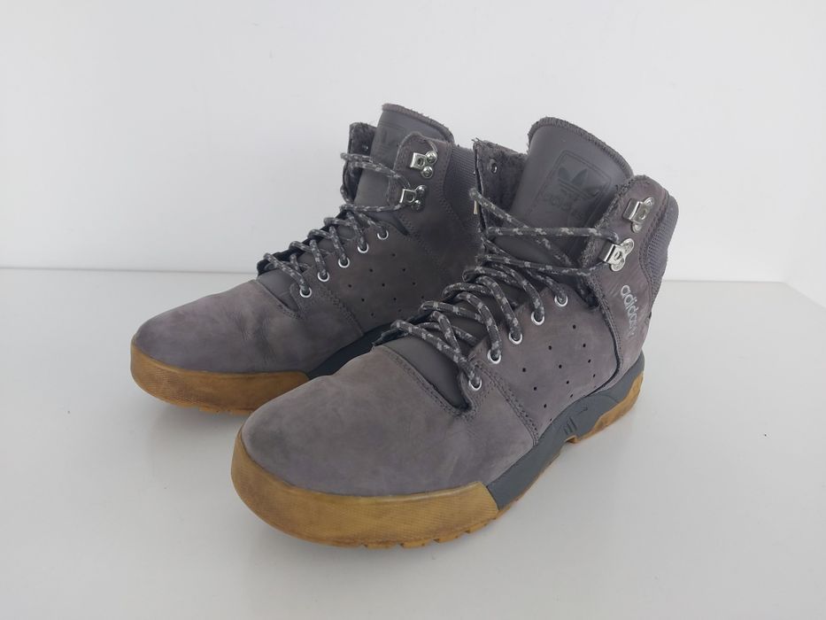 Buty męskie zimowe Adidas w rozmiarze 40 2/3