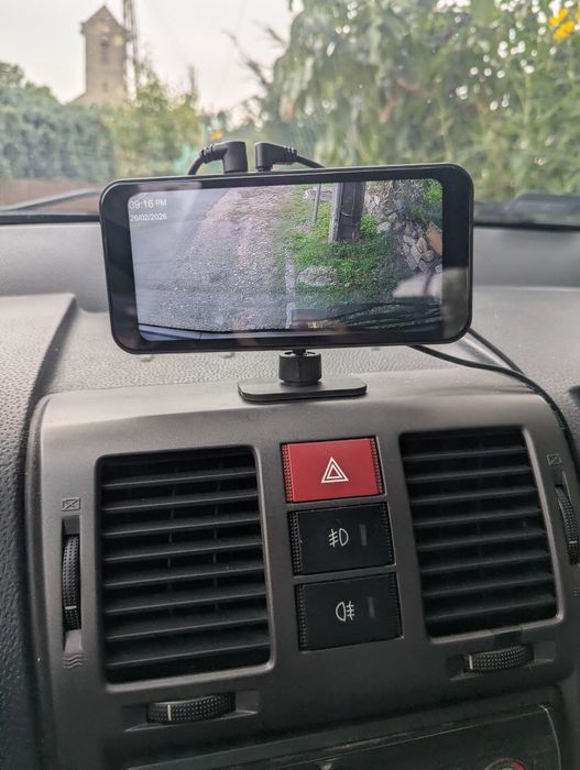 Ekran przenośny do samochodu