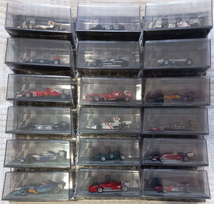 Моделі авто Formula 1 Panini 1/43