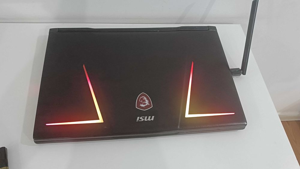 laptop gamingowy do gier RGB msi ge73 8RF i7 16GB 6GB geforce