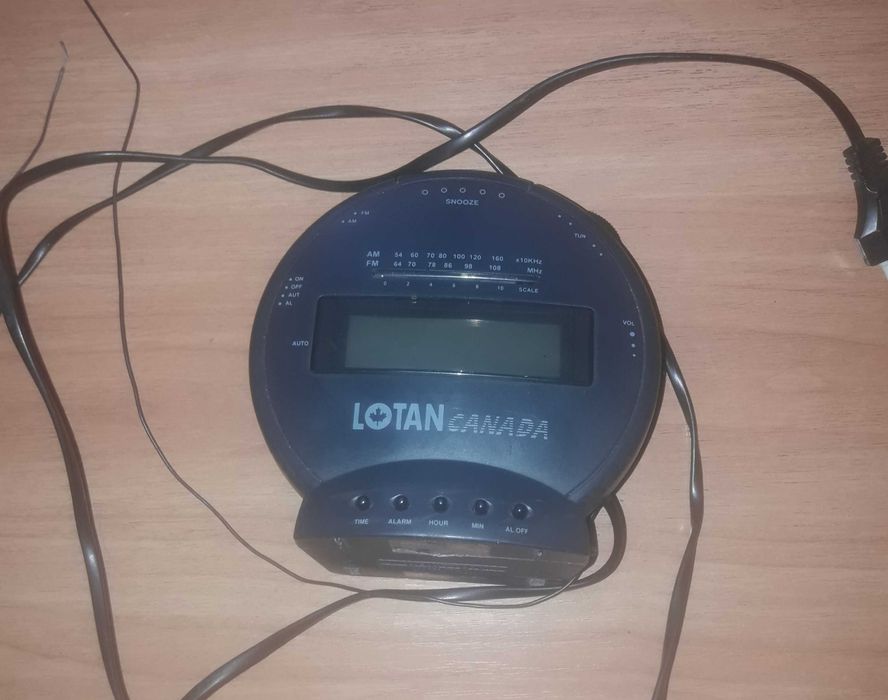 Часи-радіоприймач