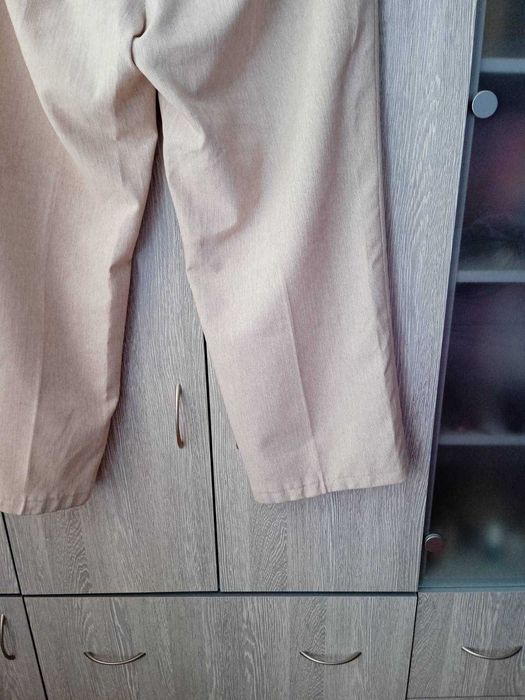 Брюки   светлые  летние