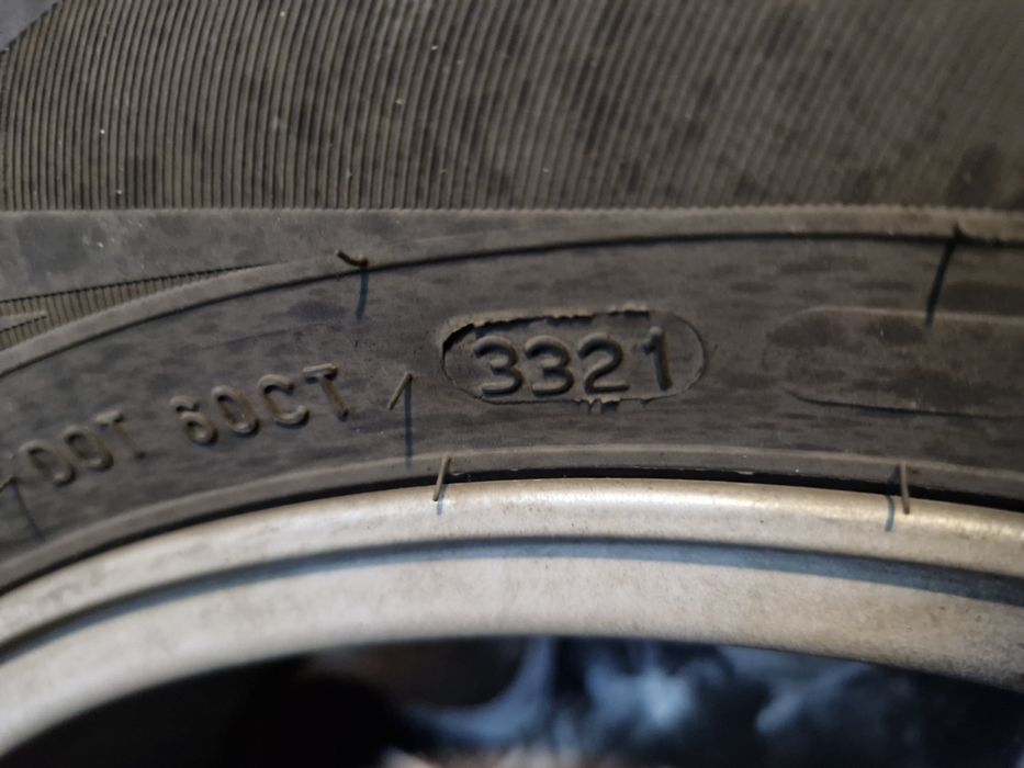 Felgi Jaguar opony Nokian WR D4 225/55 R16