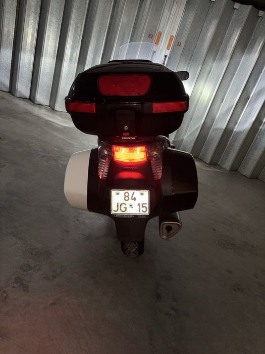Honda Deuville NT 700 de 2010  Impecavel