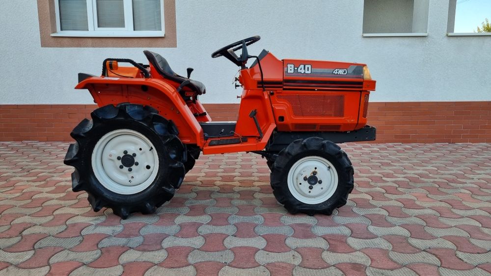 Kubota B-40 BULTRA  ASTE