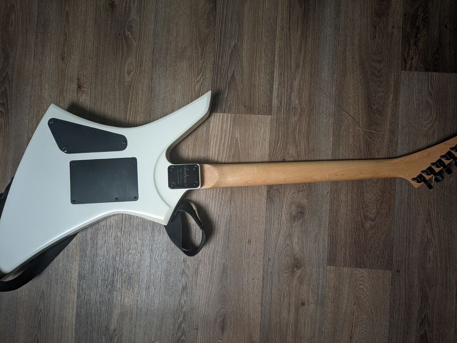 Продам комплект Електрогітара + комбопідсилювач