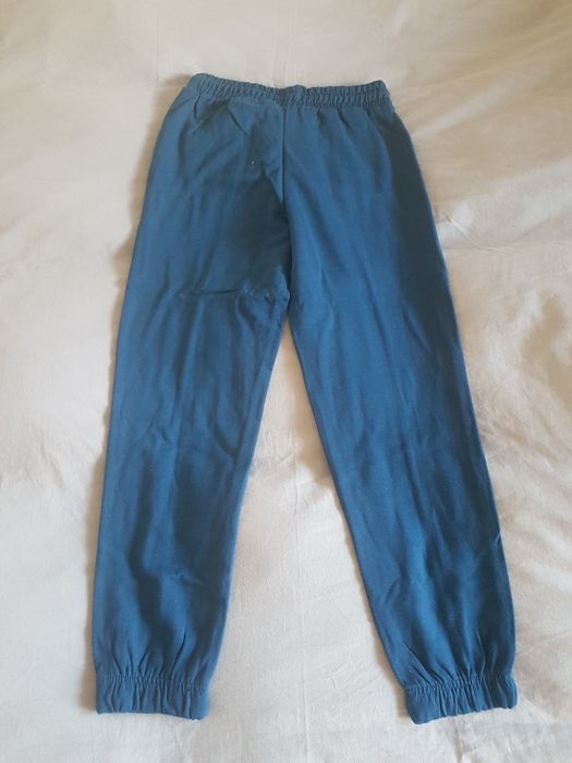 Spodnie dresowe chłopięce  roz. 146 cm