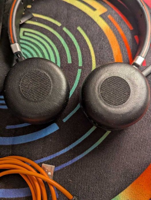 Повний комплект: Jabra Evolve 65 бездротова (адаптер+кабель+чохол)