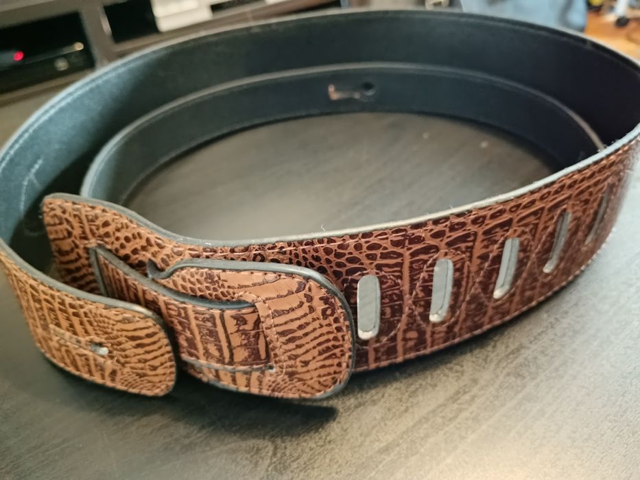 Correia/cinta para guitarra P&P