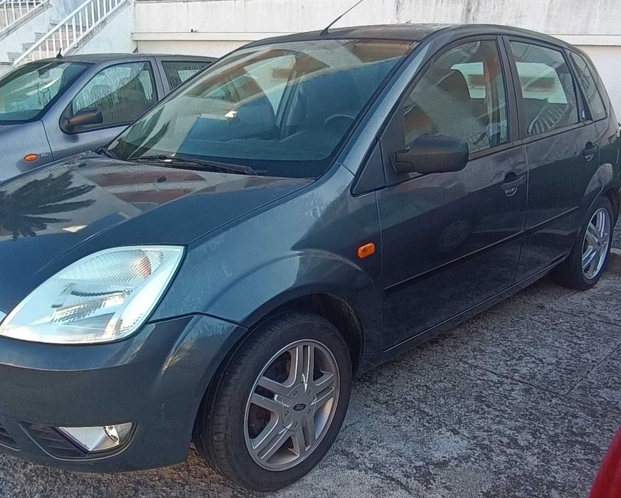 Ford fiesta 1.2 Gasolina 2005 — photo 2