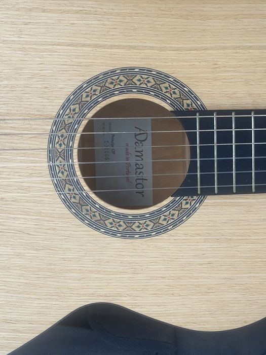 Guitarra clássica Adamastor