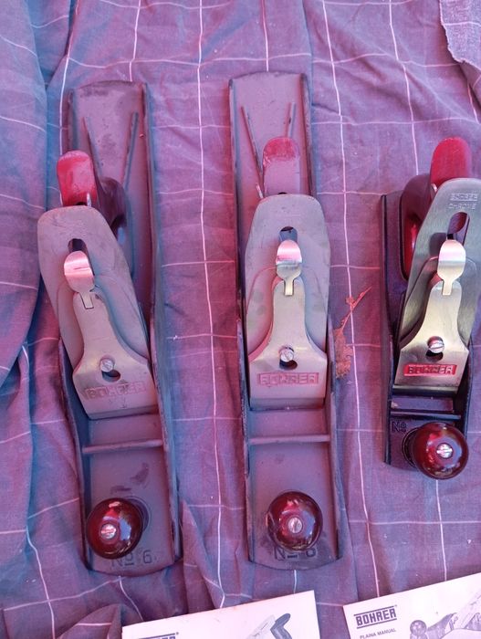 Plainas antigas e garlopas mas estão novas