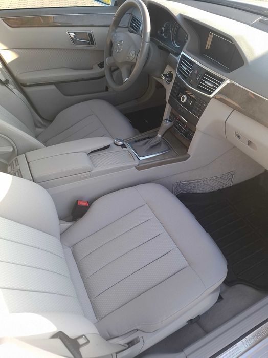 Mercedes Benz E 200 CGI BlueEfficiency W212 Avangarde