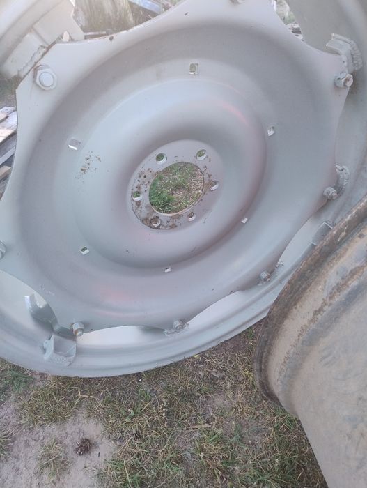 Felgi do Landini Massey Ferguson 13,6 R 38