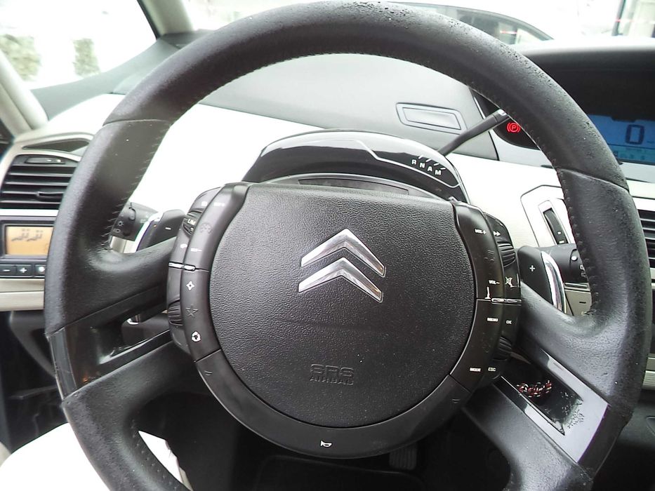 CITROEN  Picasso  1.6  HDI Exclusive   7 lugares  CX AUTOMATICA    ugares  como  nova