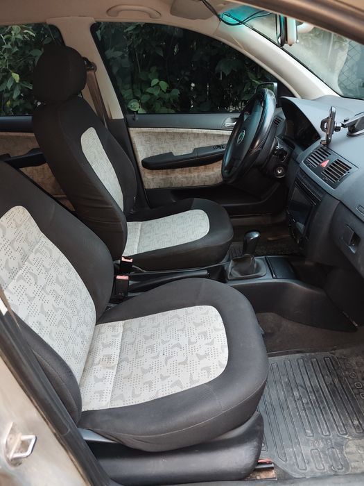 автомобіль Skoda Fabia