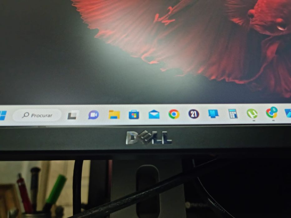 Dell UltraSharp Monitor
Model: U2414h64738555717763120