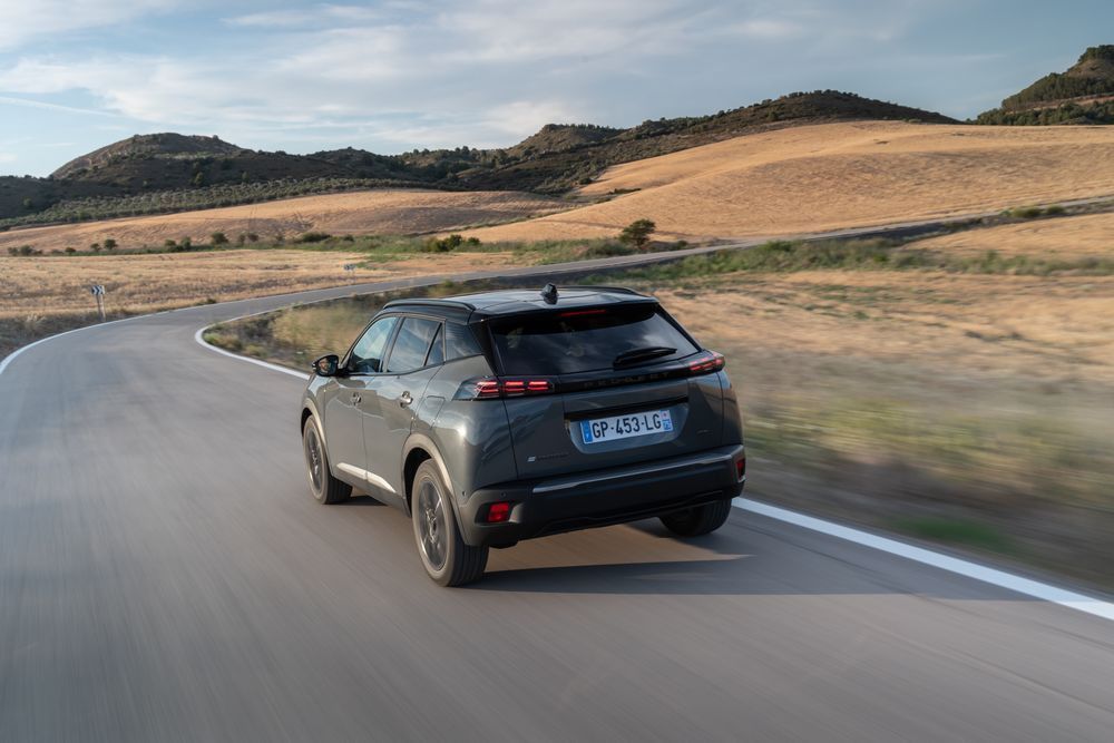 Peugeot 2008 1.2 Hybrid Allure e-DCS6 foto 3