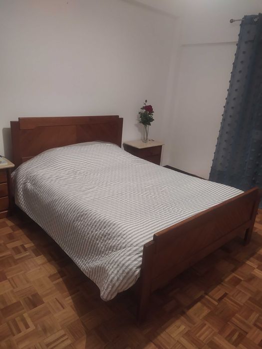 Quarto casal completo incluindo colchão