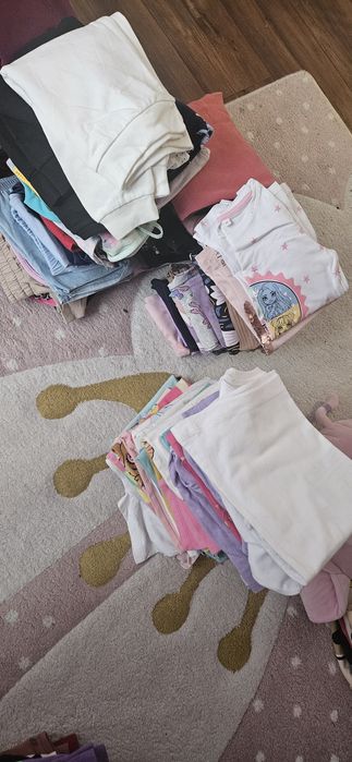 Sprzedam paczkę ubran dla dziewczynki roz. 110/116