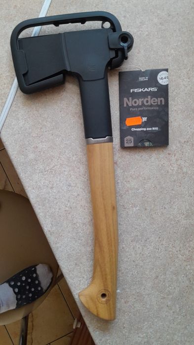 Siekera  Fiskars  nowa:)