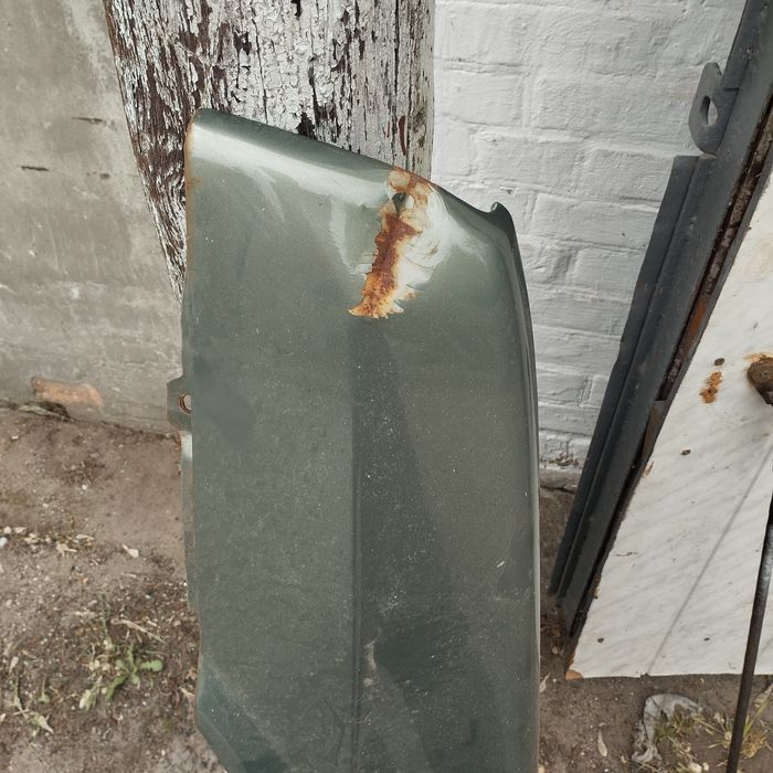 Продам крылья на ваз