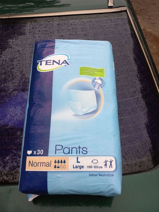 Продам два вида подгузников для взрослых .